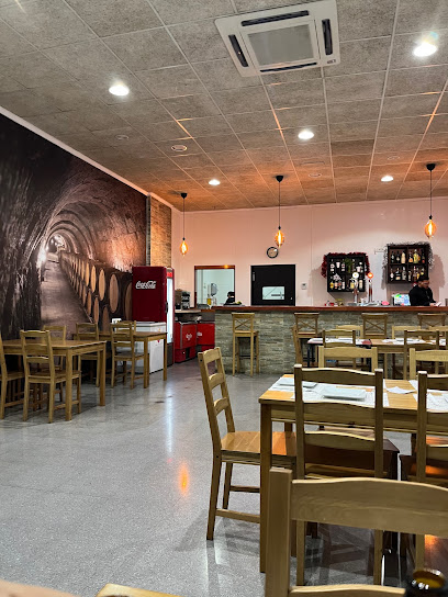 Restaurante Zona 13 Elche - C/ Frasquita Vazquez, 13, 03203 Elx, Alicante, Spain
