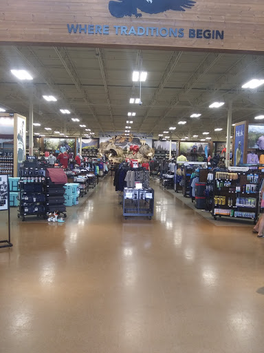 Outdoor Sports Store «Field & Stream», reviews and photos, 5215 Century Ave, Kalamazoo, MI 49006, USA
