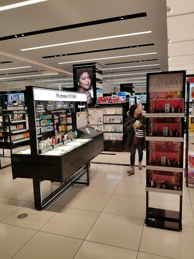 Cosmetics Store «SEPHORA», reviews and photos, 800 Boylston St, Boston, MA 02199, USA