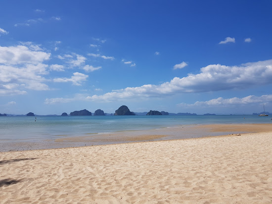 Tubkaek Beach