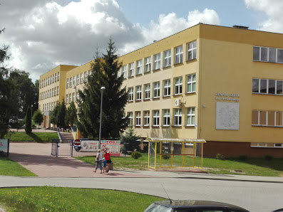 Zespół Szkolno-Przedszkolny w Miękini Szkolna 2, 55-330 Miękinia, Polska
