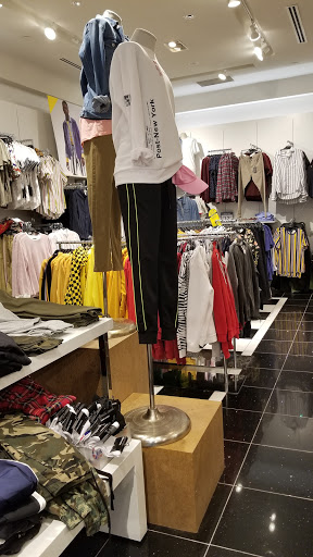 Clothing Store «Forever 21», reviews and photos, 757 Spectrum Center Dr, Irvine, CA 92618, USA
