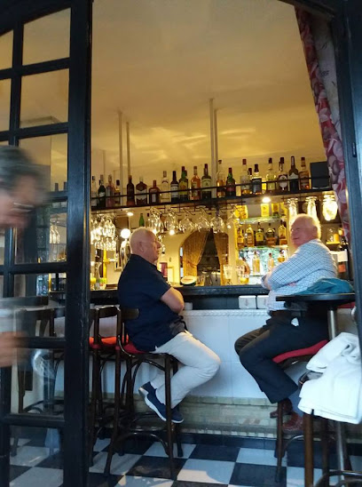Aidan,s Irish Bar - C. Maestra Ángeles Aspiazu, 21, 29640 Fuengirola, Málaga, Spain