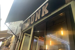 Dunk Burgers image