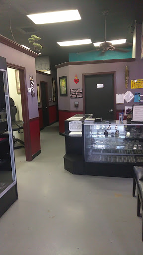 Tattoo Shop «Instinktive Tattoo», reviews and photos, 18256 E Williams Field Rd, Gilbert, AZ 85295, USA