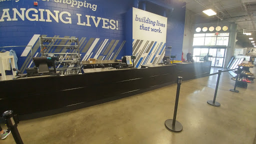 Thrift Store «Goodwill Orlando», reviews and photos, 7531 S Orange Blossom Trail, Orlando, FL 32809, USA