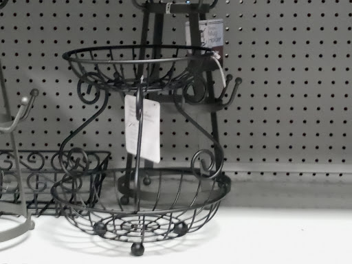 Home Goods Store «At Home», reviews and photos, 1811 N Dixie Hwy, Elizabethtown, KY 42701, USA