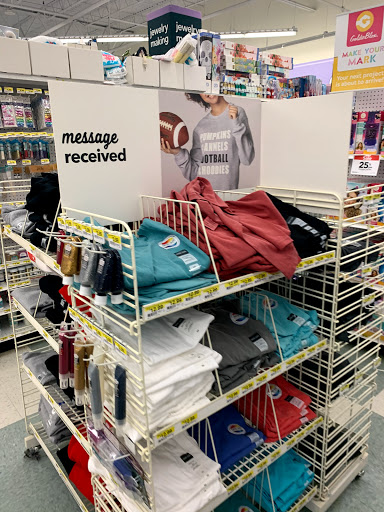 Fabric Store «Jo-Ann Fabrics and Crafts», reviews and photos, 354 Cox Creek Pkwy, Florence, AL 35630, USA