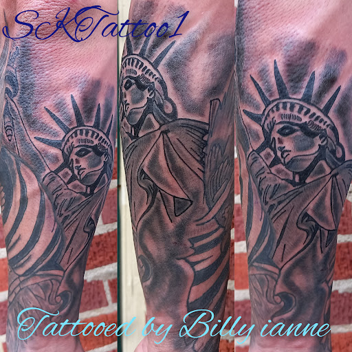 Explore booty tattoo ideas for ladies, creative tattoo ideas in Meridian, available at SK-Tattoo1