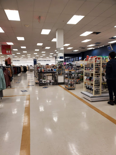 Department Store «Marshalls», reviews and photos, 6897 Southland Dr, Middleburg Heights, OH 44130, USA