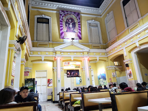 Salón Peruano