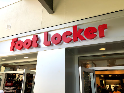 Stores to buy women's boots Honolulu