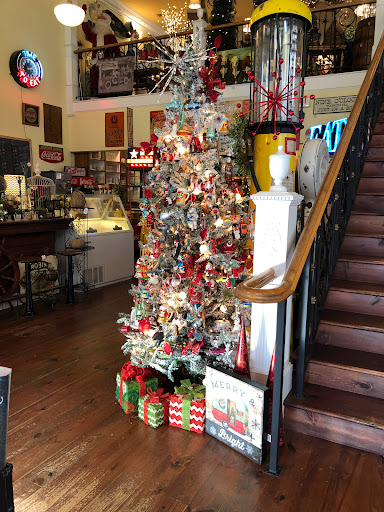 General Store «Troutdale General Store», reviews and photos, 289 E Historic Columbia River Hwy, Troutdale, OR 97060, USA