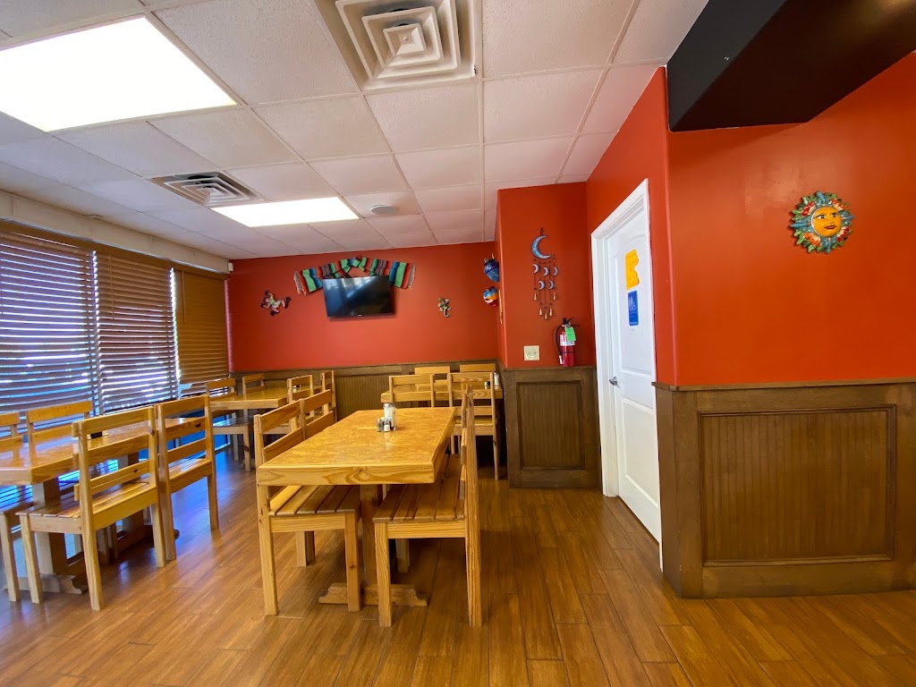 El Comalito Restaurant 77502