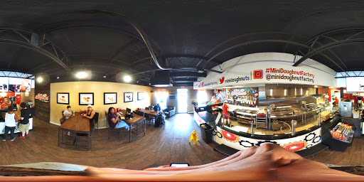 Donut Shop «Mini Doughnut Factory», reviews and photos, 2109 S Dale Mabry Hwy, Tampa, FL 33629, USA