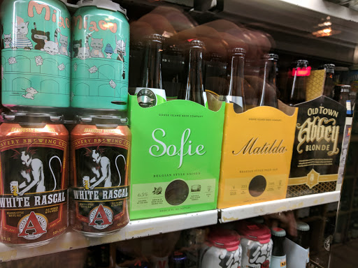 Bar «Crown Liquors», reviews and photos, 2821 N Milwaukee Ave, Chicago, IL 60618, USA