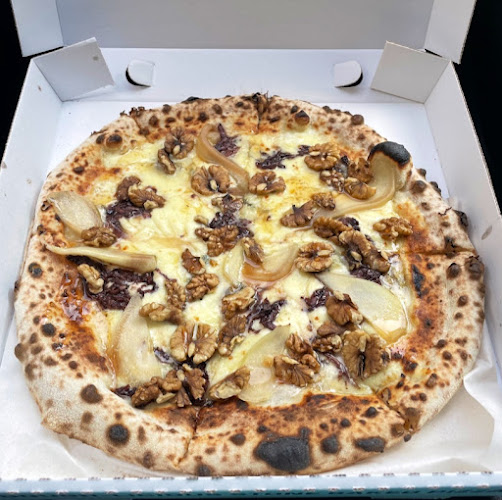 Dough Pizzeria - Pizza