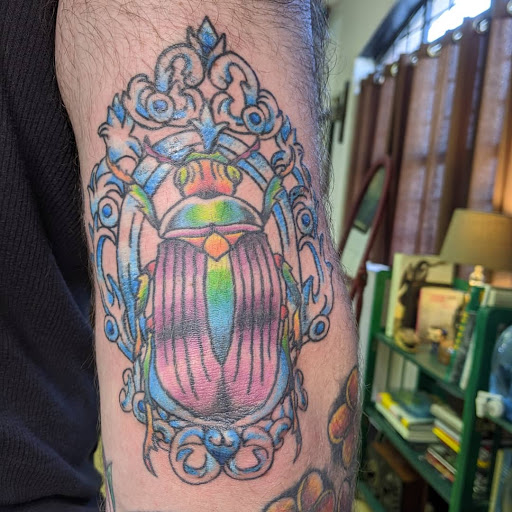 Tattoo Shop «Hydra Electric Tattoo», reviews and photos, 317 Green Bay Rd, Highwood, IL 60040, USA