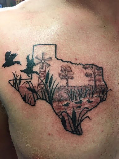 Tattoo Shop «Someplace Else Tattoos», reviews and photos, 1101 Royal Pkwy # 105, Euless, TX 76040, USA