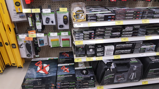 Hardware Store «Harbor Freight Tools», reviews and photos, 1291 N Hacienda Blvd, La Puente, CA 91744, USA