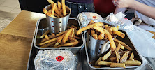 Plats et boissons du Restaurant de hamburgers Five Guys Les Halles à Paris - n°17