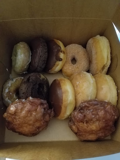 Donut Shop «Dannys Donuts», reviews and photos, 417 Main St SW, Gainesville, GA 30501, USA