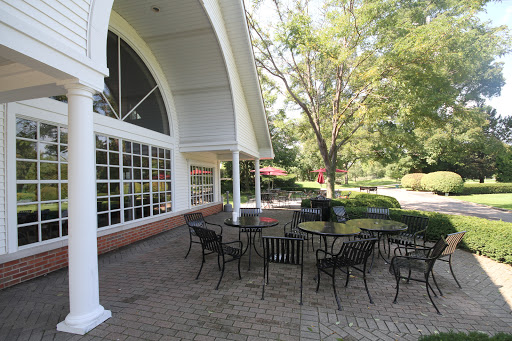 Golf Course «Deerpath Golf Course», reviews and photos, 500 W Deerpath Rd, Lake Forest, IL 60045, USA