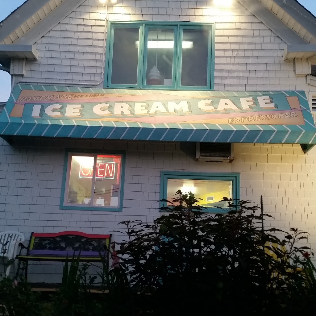 Ice Cream Cafe 02653