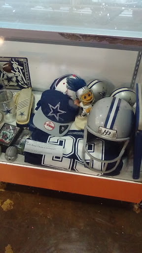 Thrift Store «Goodwill Store and Donation Center», reviews and photos, 3401 Fredericksburg Rd, San Antonio, TX 78201, USA