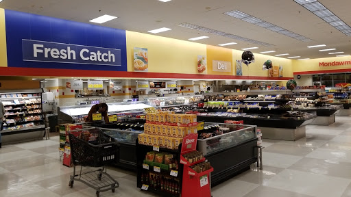 Supermarket «Shoppers Food & Pharmacy - Mondawmin», reviews and photos, 2000 Gwynns Falls Pkwy, Baltimore, MD 21216, USA