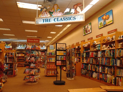 Book Store «Barnes & Noble Booksellers Crabtree Mall», reviews and photos, 4325 Glenwood Ave, Raleigh, NC 27612, USA
