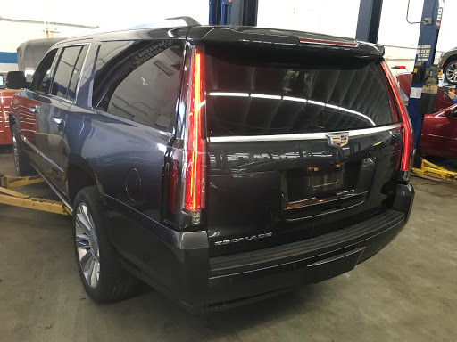 Cadillac Dealer «Crestmont Cadillac», reviews and photos, 26000 Chagrin Blvd, Beachwood, OH 44122, USA