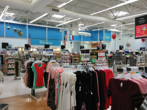 Department Store «Walmart Supercenter», reviews and photos, 2151 W Oaklawn Rd, Pleasanton, TX 78064, USA