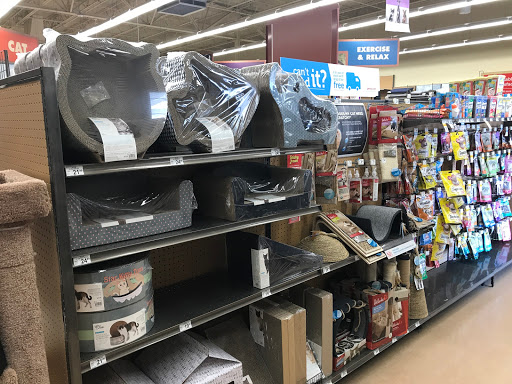 Pet Supply Store «Petco Animal Supplies», reviews and photos, 197 E Dekalb Pike #350, King of Prussia, PA 19406, USA