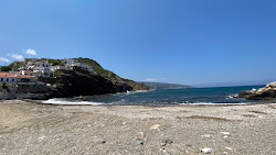 Karavostamo beach'in fotoğrafı küçük koy ile birlikte