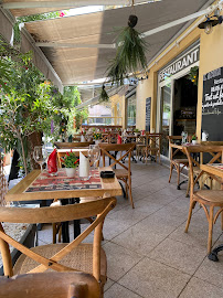 Atmosphère du Restaurant italien L'acqua in Bocca à Antibes - n°2