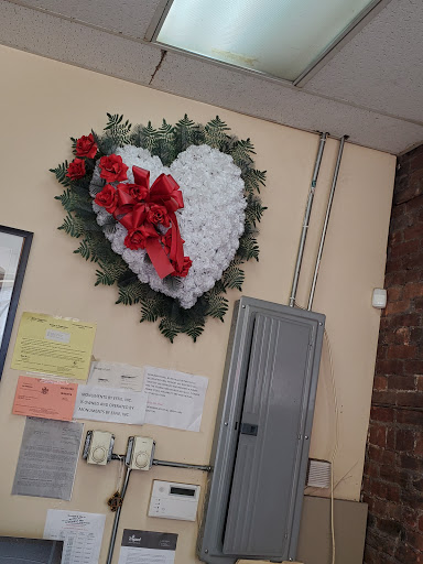 Florist «Harlem Florist Loft», reviews and photos, 2240 1st Avenue, New York, NY 10029, USA