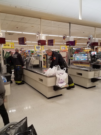 Grocery Store «Stop & Shop», reviews and photos, 2425 Palmer Ave, New Rochelle, NY 10801, USA