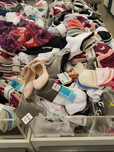 Clothing Store «Old Navy», reviews and photos, 3525 W Carson St #77, Torrance, CA 90503, USA