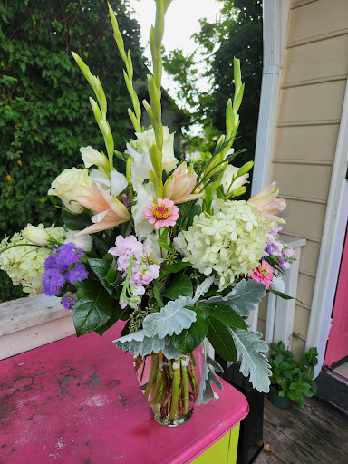 Florist «WG Miller Creations Florist & Gifts», reviews and photos, 6211 Lakeside Ave, Richmond, VA 23228, USA