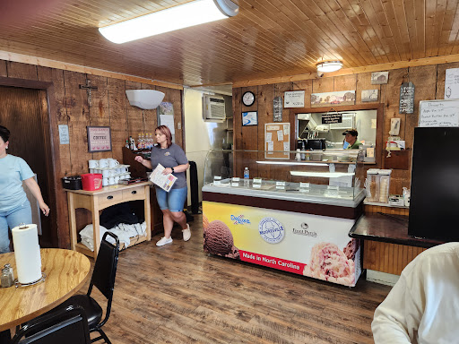 Saddle Mountain Cafe