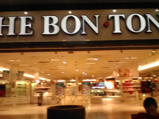 Bon-Ton, 270 Loudon Rd, Concord, NH 03301, USA, 