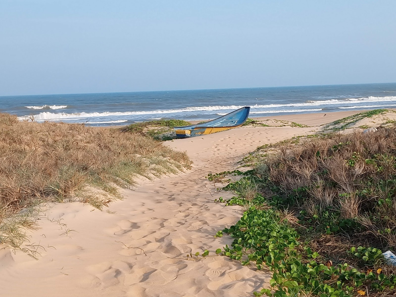 Zdjęcie Dokulapadu Beach z powierzchnią beżowy piasek