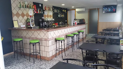 L,Amagatall Bar - Cafeteria - Carrer del Pintor Domènech Farré , 11, 08320 El Masnou, Barcelona, Spain
