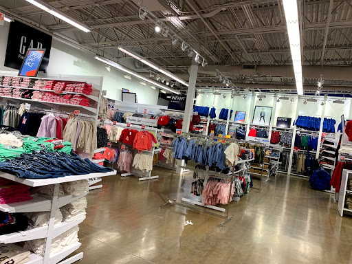 Clothing Store «Gap Outlet», reviews and photos, 1001 N Arney Rd, Woodburn, OR 97071, USA