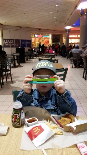 Shopping Mall «York Galleria Mall», reviews and photos, 2899 Whiteford Rd, York, PA 17402, USA