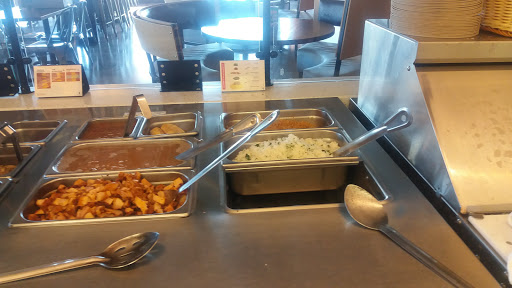 Shopping Mall «The Shops at Stonefield», reviews and photos, 2100 Hydraulic Rd, Charlottesville, VA 22901, USA