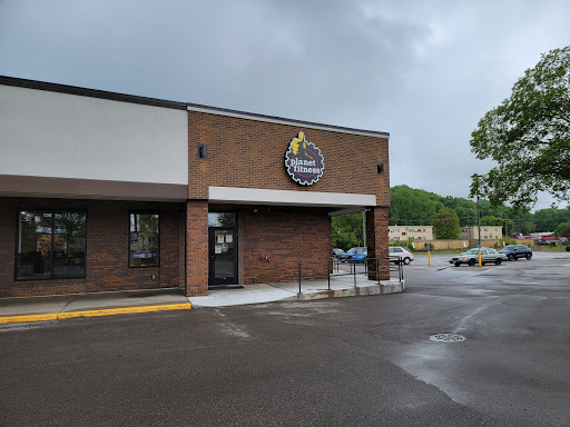 Shopping Mall «Sibley Plaza», reviews and photos, 2401 7th St W, St Paul, MN 55116, USA