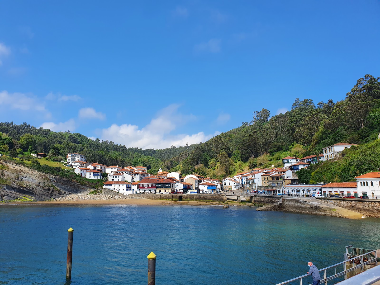 Tazones beach photo #8