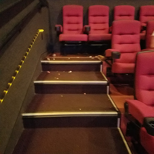 Movie Theater «AMC Showplace Machesney Park 14», reviews and photos, 1860 Anjali Way, Machesney Park, IL 61115, USA